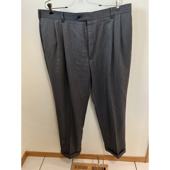 Jos. A. Bank Mens Gray Pleated 2pc Suit 46R Jacket 41 Pant - Picture 4 of 7